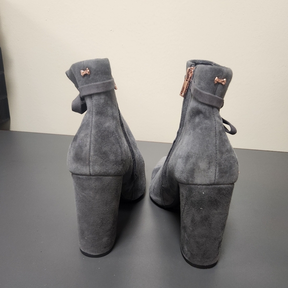 Ted Baker Qatena Suede Heeled Ankle Boots gray Sz 8. New without box - Picture 6 of 13
